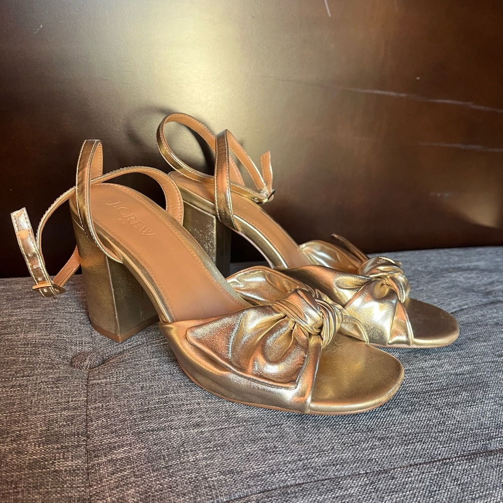 EUC J.Crew Light Gold Knotted Heeled Sandals